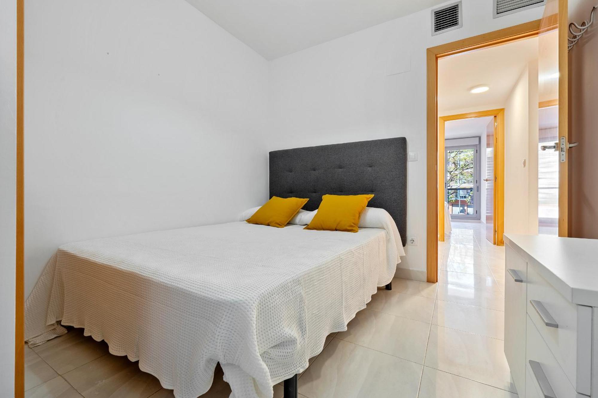 Hauzify I Apartament Mestral Cambrils Kültér fotó